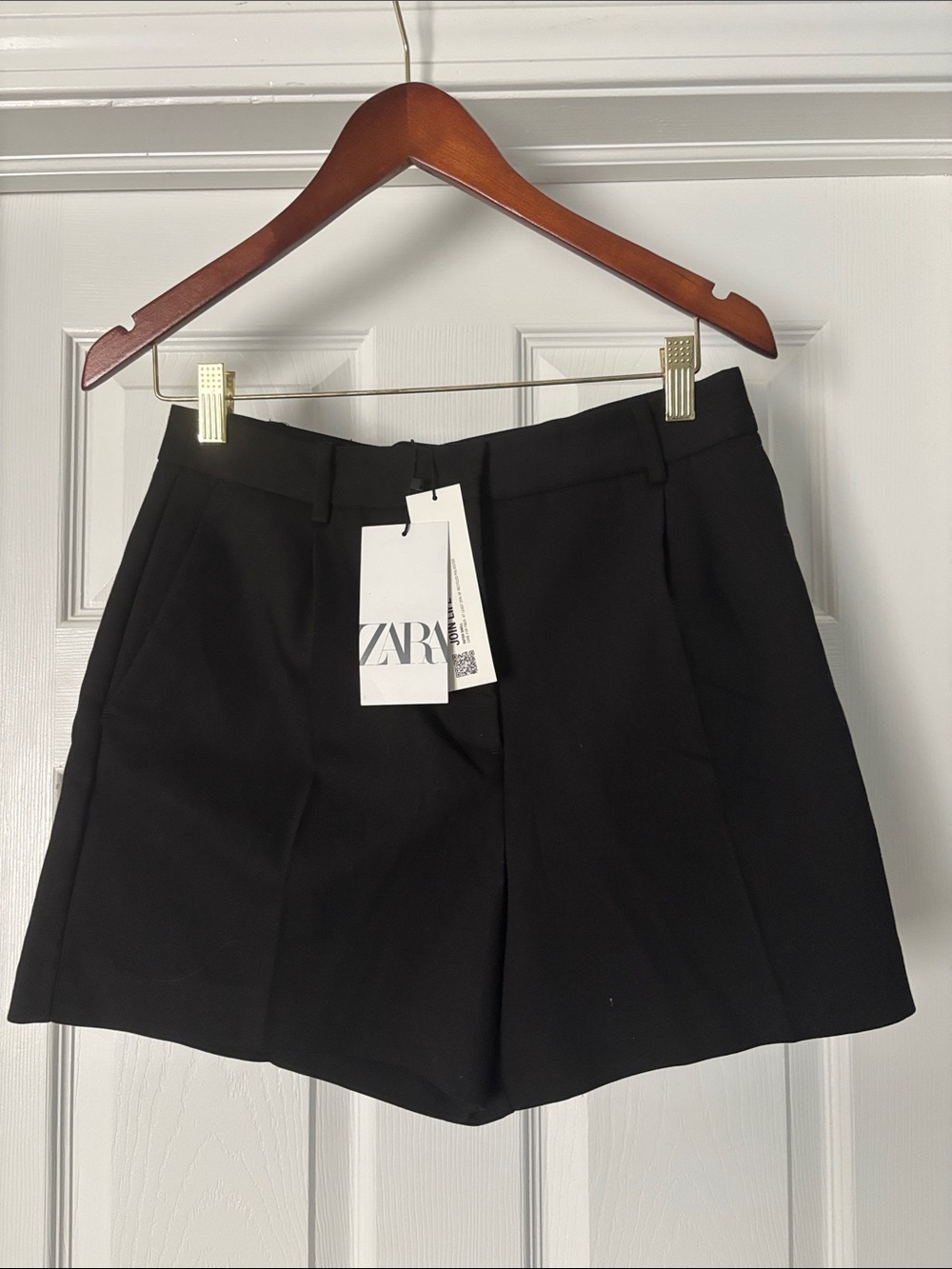 Zara Black Tailored High-Waist Shorts